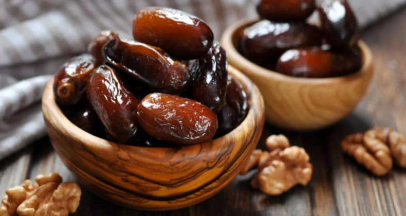 Hurmanın üzerine limon damlatırsanız… Faydası dudak uçuklatıyor!